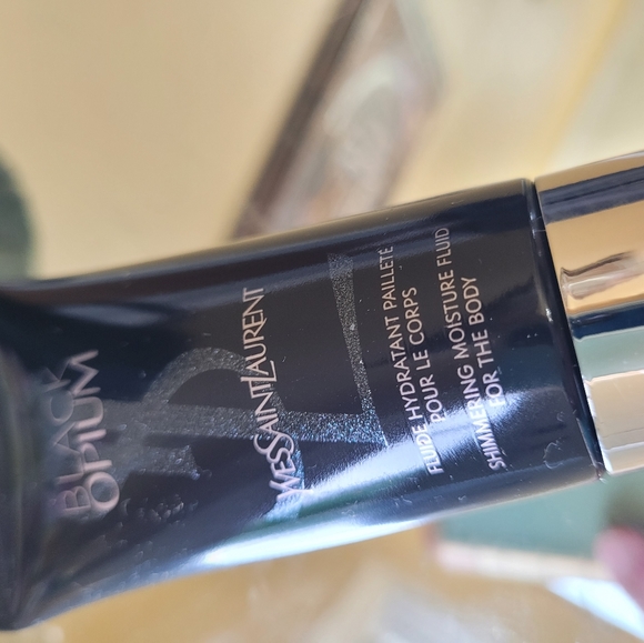 Ysl black opium - Picture 4 of 4